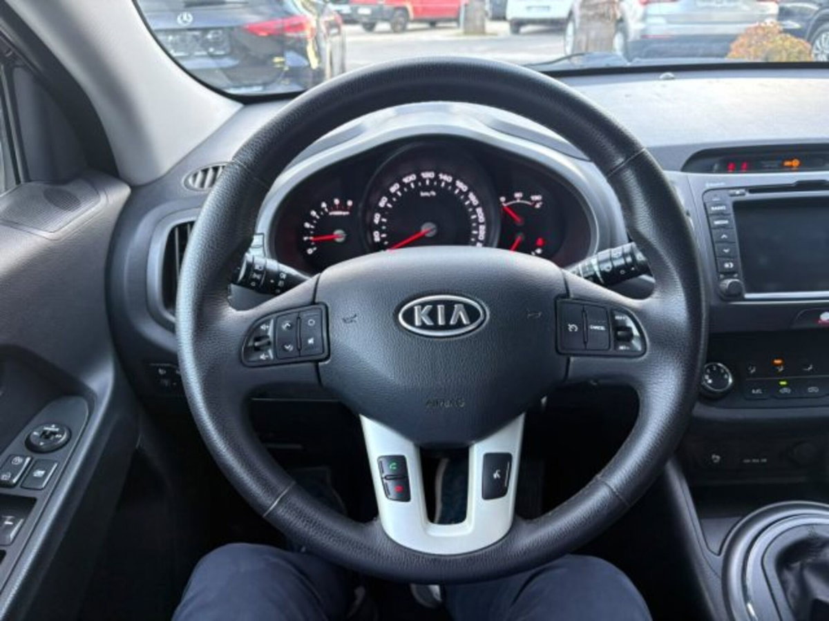 Kia Sportage 1.7 CRDI VGT 2WD Active (9)