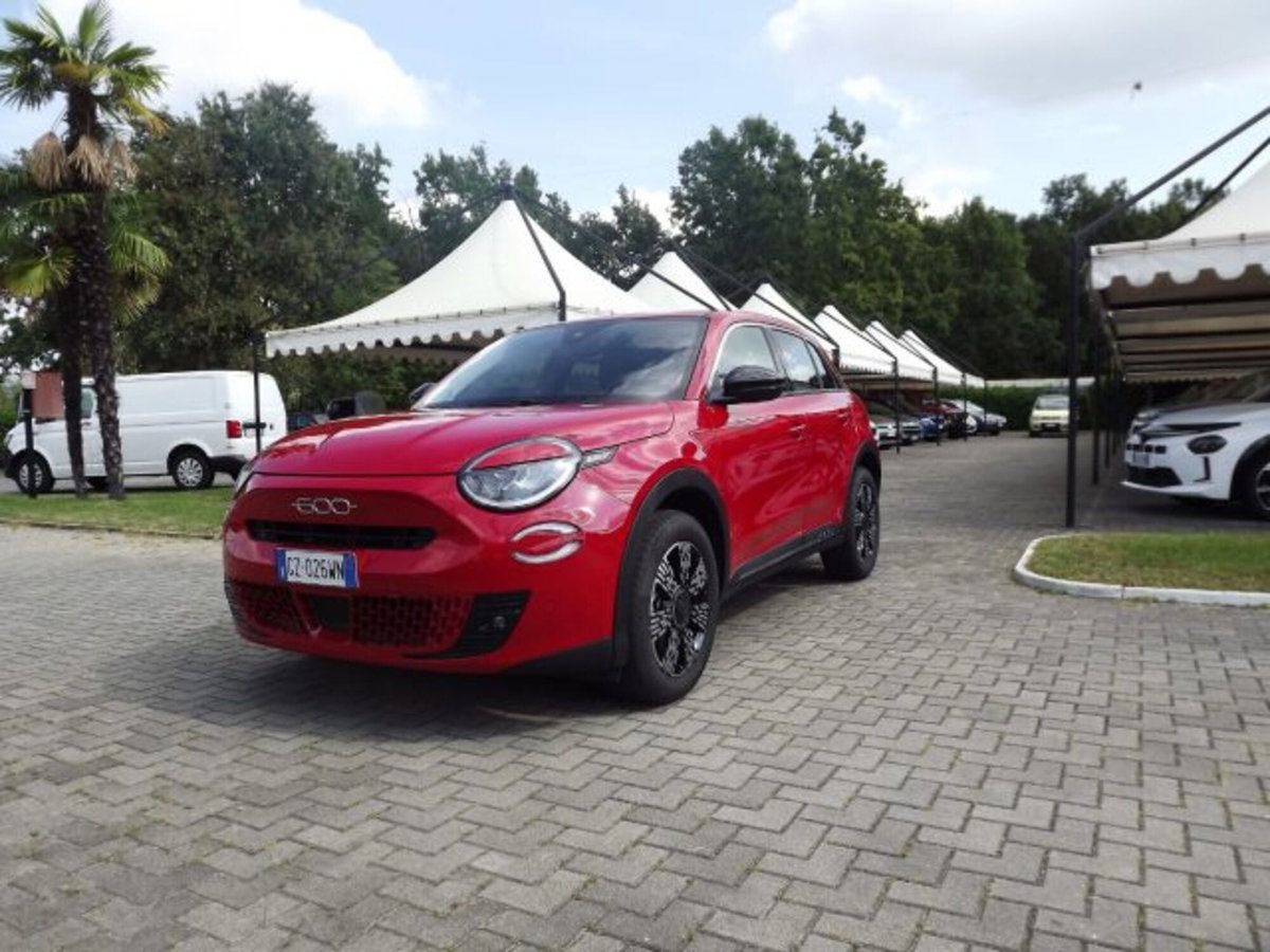 Fiat 600 1.2 hybrid 145cv auto