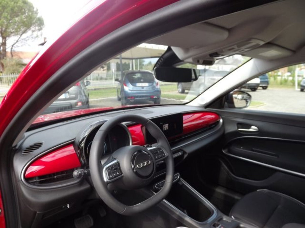 Fiat 600 1.2 hybrid 145cv auto (9)