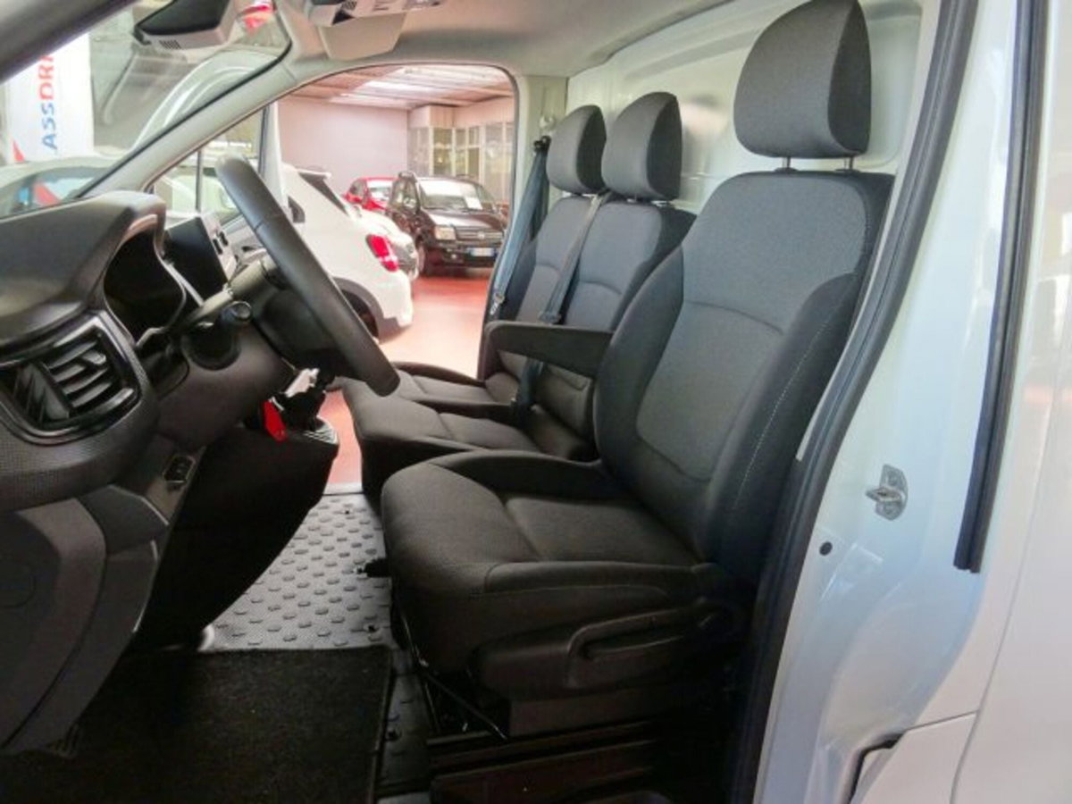 Renault Trafic Furgone T29 2.0 dCi 170CV PL-TN-DC Furgone Energy Ice (8)