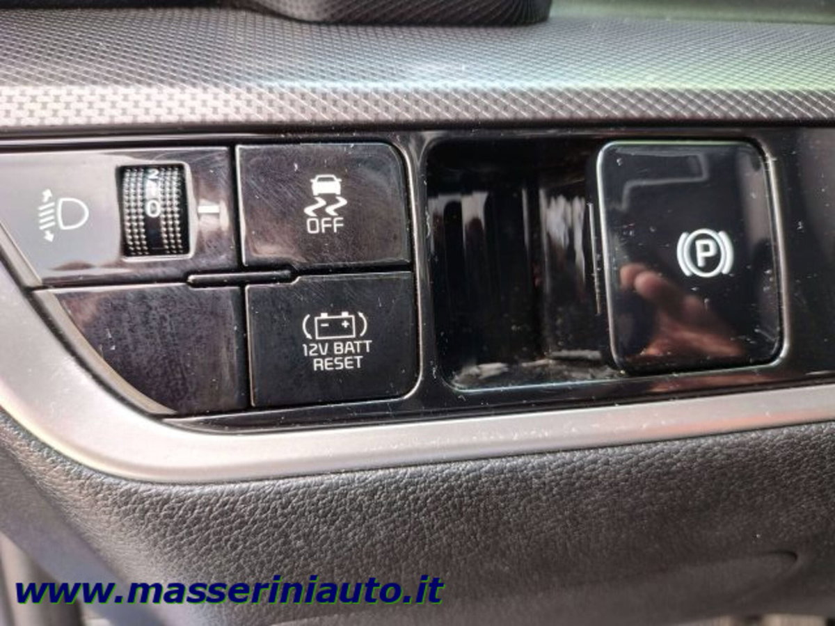 Kia Sportage 1.6 tgdi hev Style 210cv auto (13)