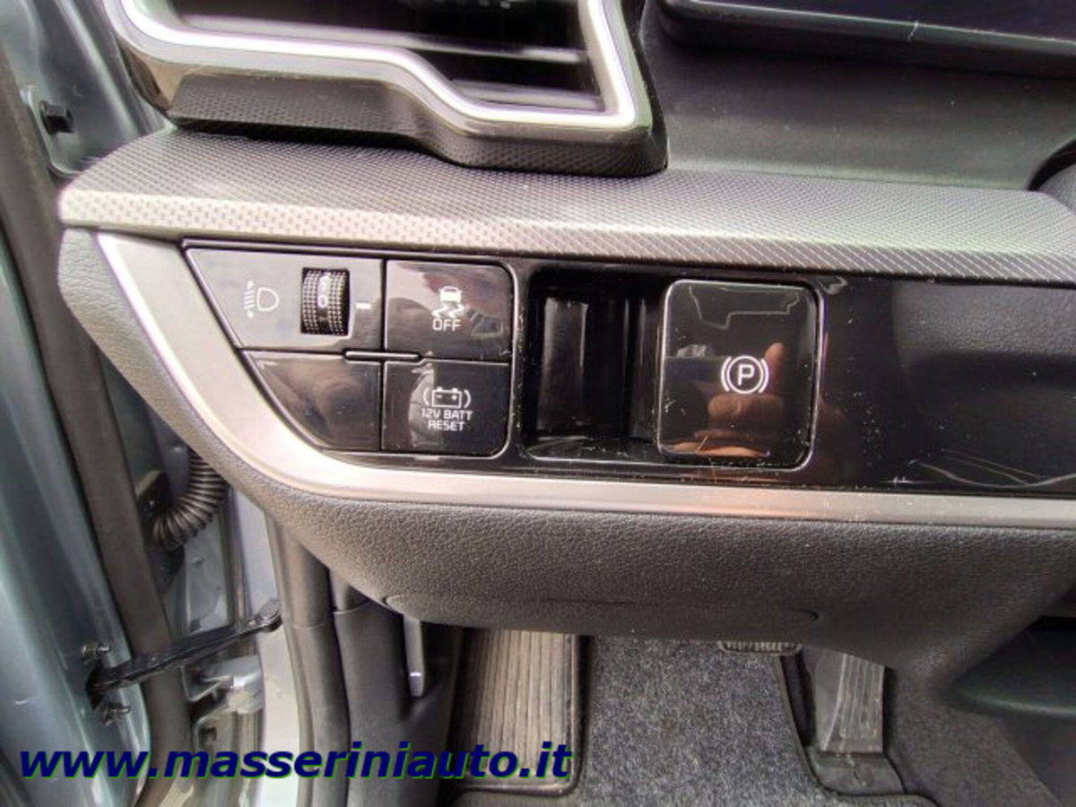 Kia Sportage 1.6 tgdi hev Style 210cv auto (12)