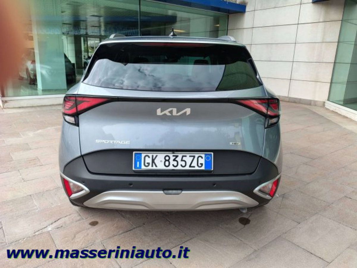Kia Sportage 1.6 tgdi hev Style 210cv auto (4)