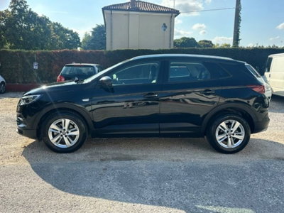 Opel Grandland 1.5 diesel Ecotec aut. Business Elegance (2)