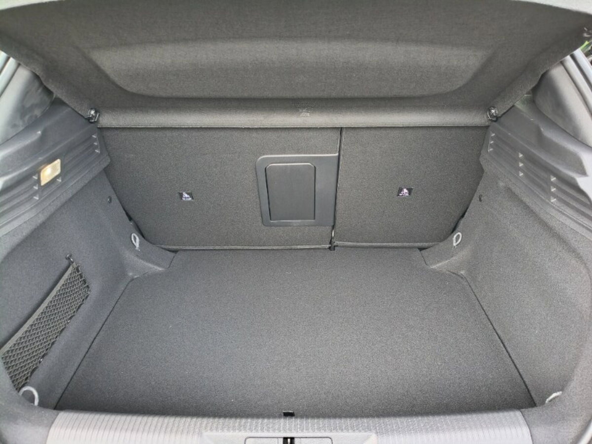Peugeot 308 BlueHDi 130 S&S EAT8 Allure Pack (10)