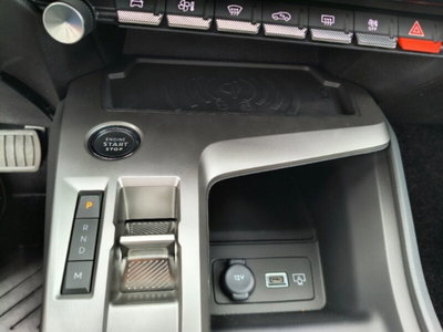Peugeot 308 BlueHDi 130 S&S EAT8 Allure Pack (18)