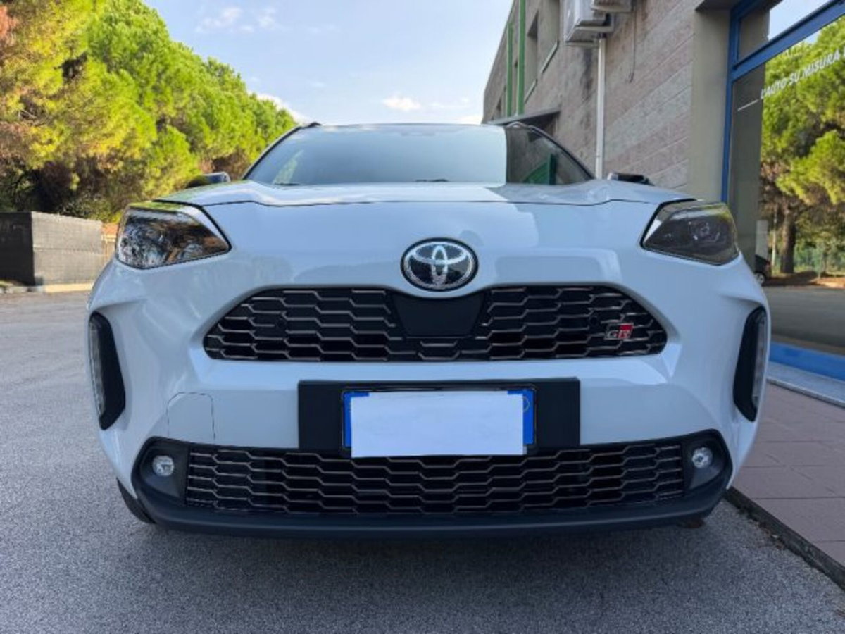 Toyota Yaris Cross 1.5h GR Sport Black Sky fwd 116cv e-cvt (5)