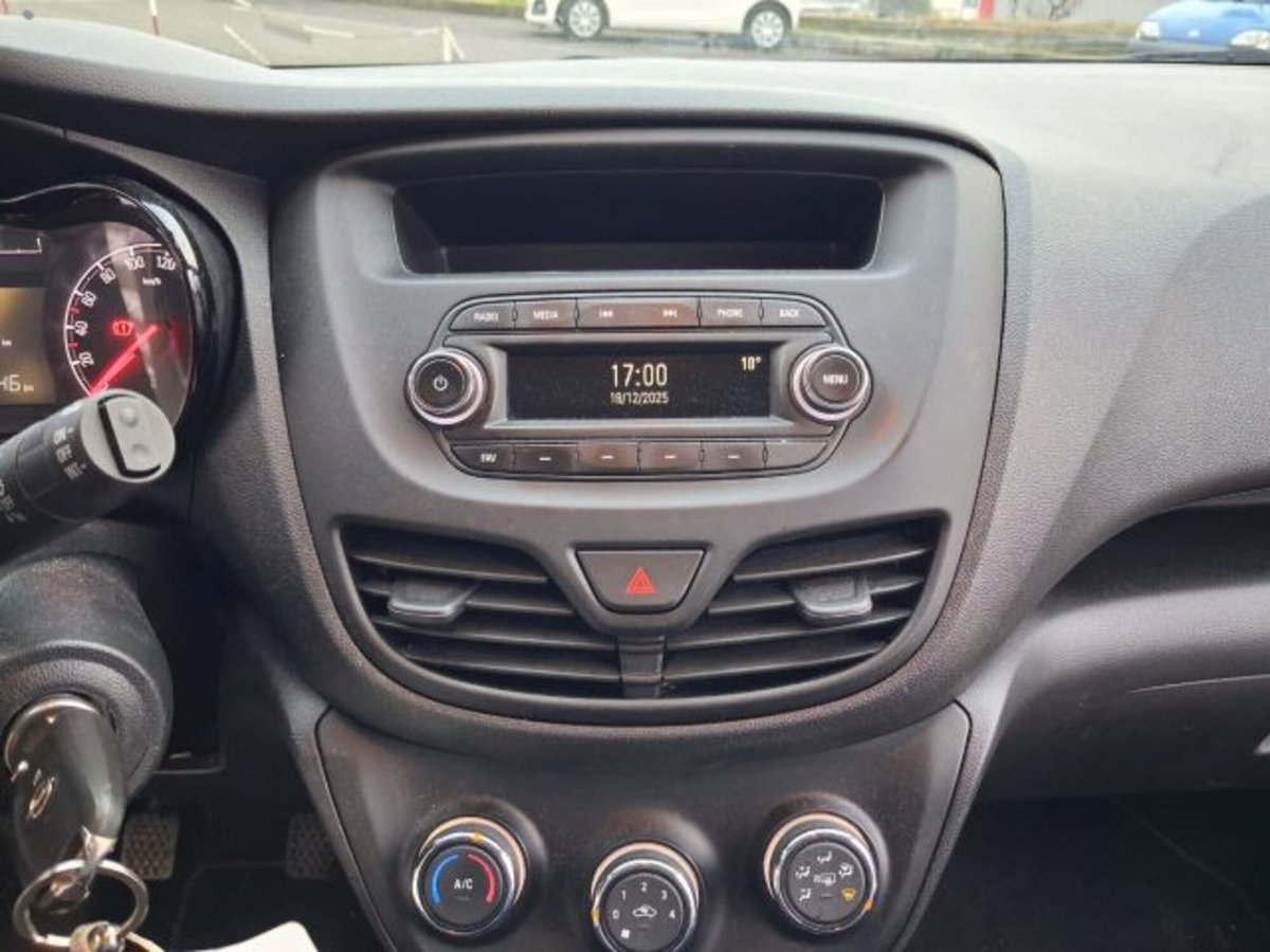Opel Karl Rocks 1.0 73 CV (13)