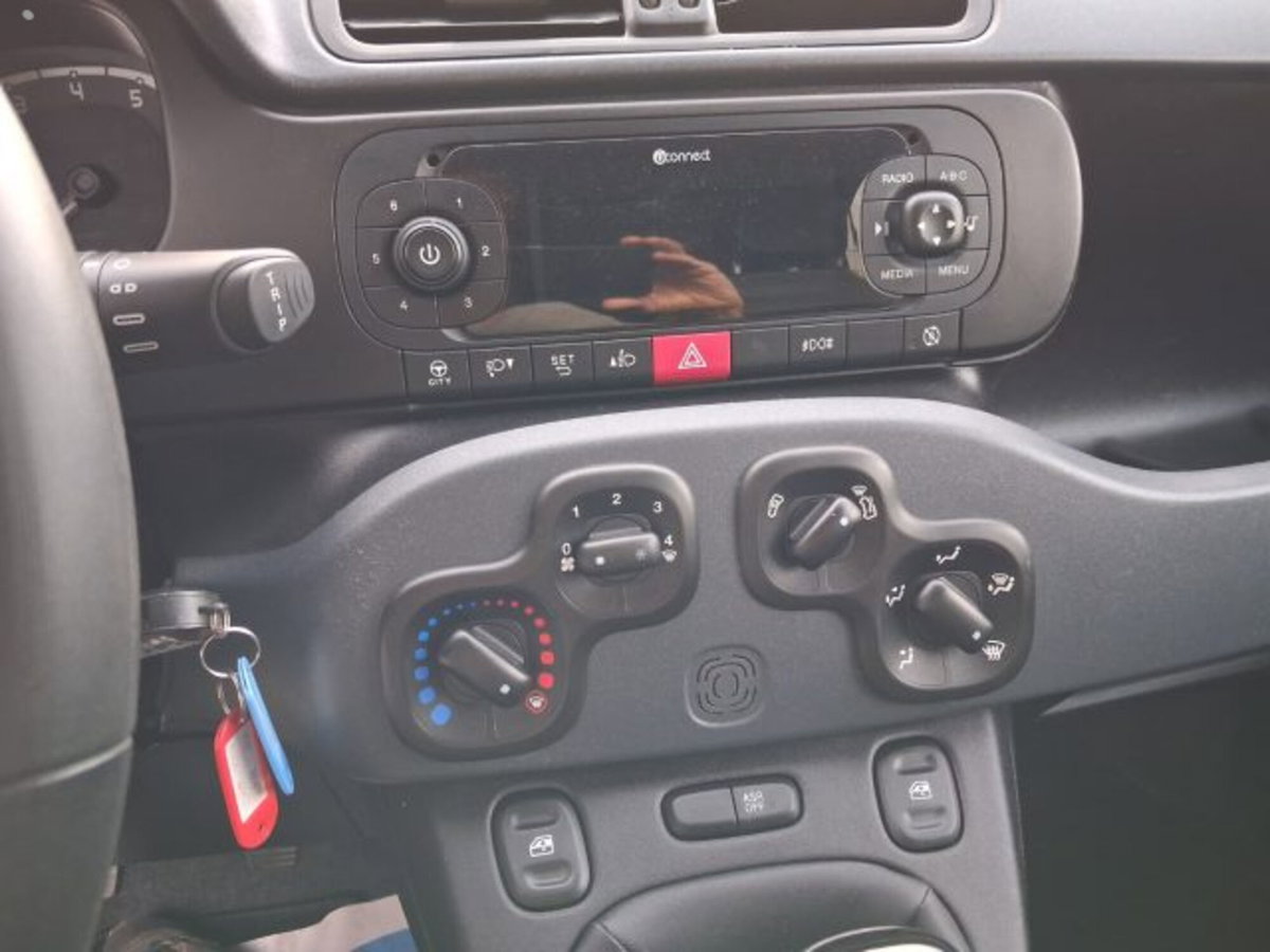 Fiat Panda 1.0 firefly hybrid s&s 70cv 5p.ti (12)