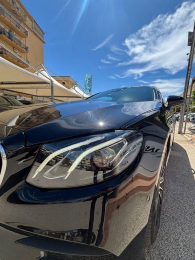 Mercedes-Benz Classe E Coupé 220 d 4Matic Premium Plus (10)