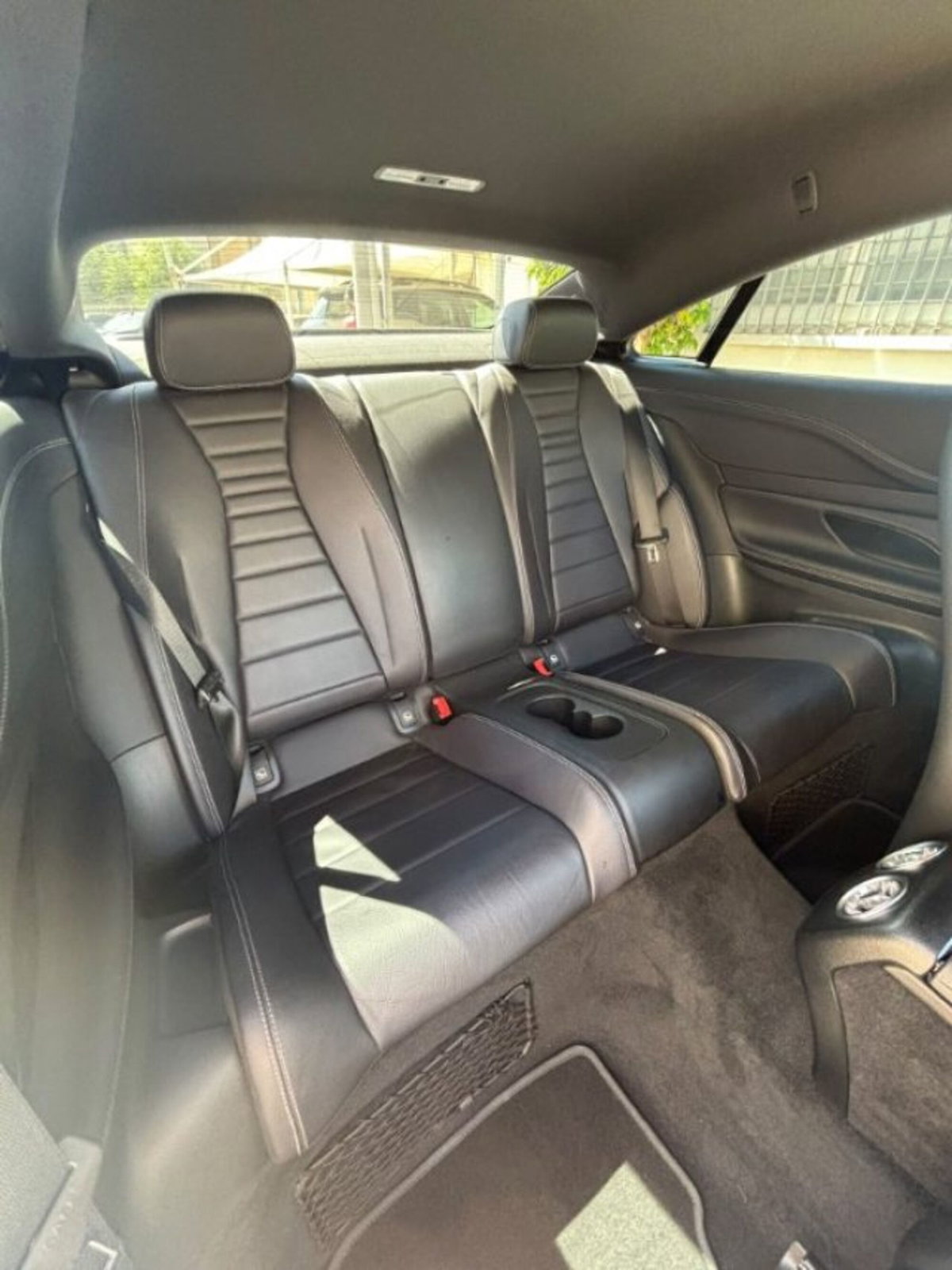 Mercedes-Benz Classe E Coupé 220 d 4Matic Premium Plus (13)