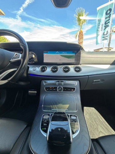 Mercedes-Benz Classe E Coupé 220 d 4Matic Premium Plus (15)