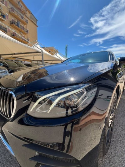 Mercedes-Benz Classe E Coupé 220 d 4Matic Premium Plus (19)