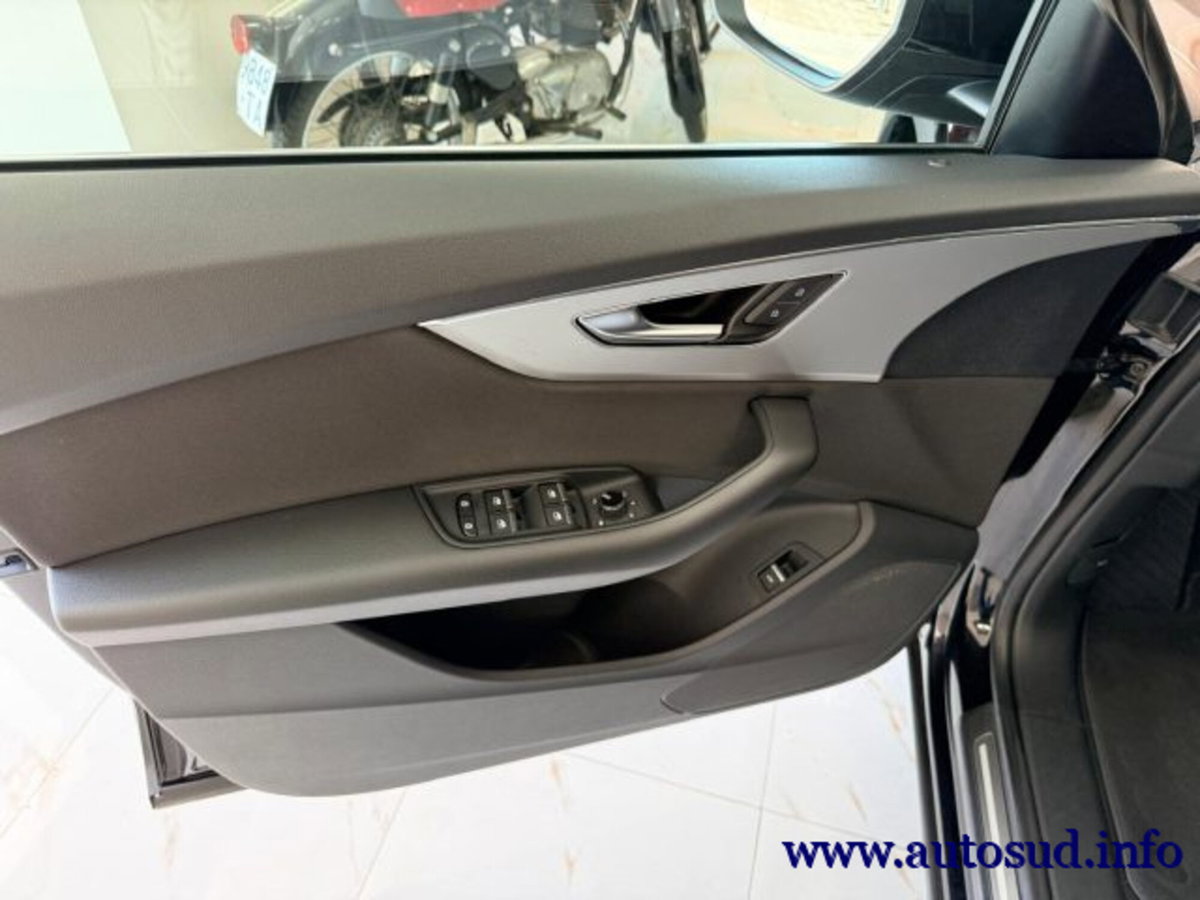 Audi Q8 Q8 45 TDI quattro tiptronic Sport (9)