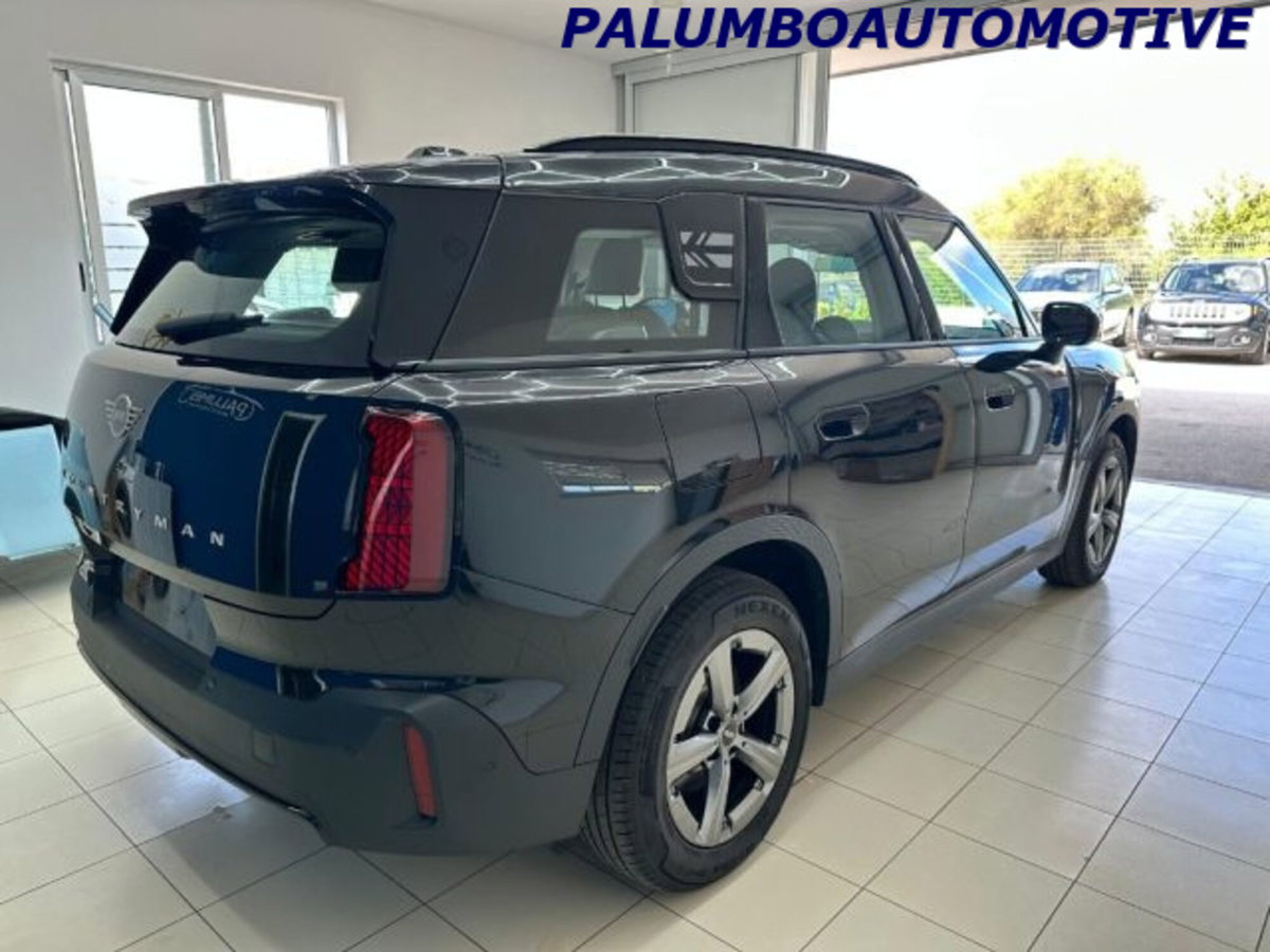 MINI Mini Countryman 2.0 Cooper D Essential Countryman (4)