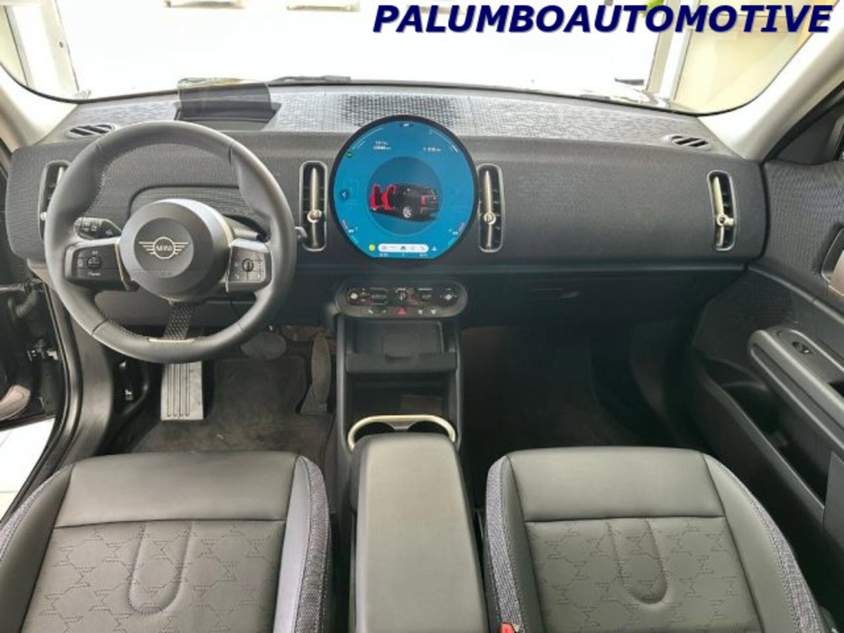 MINI Mini Countryman 2.0 Cooper D Essential Countryman (8)