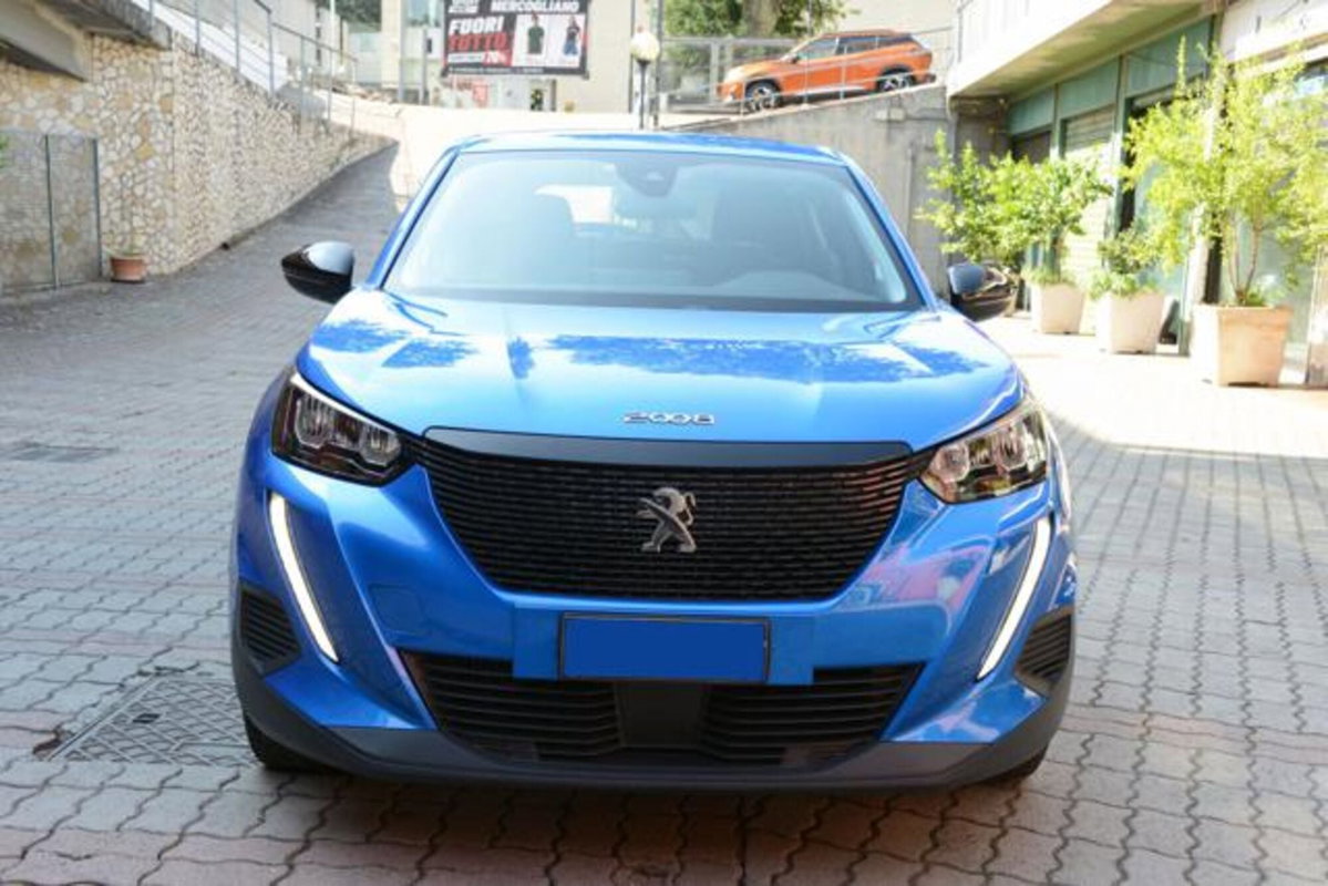 Peugeot 2008 PureTech 100 S&S Active Pack (2)