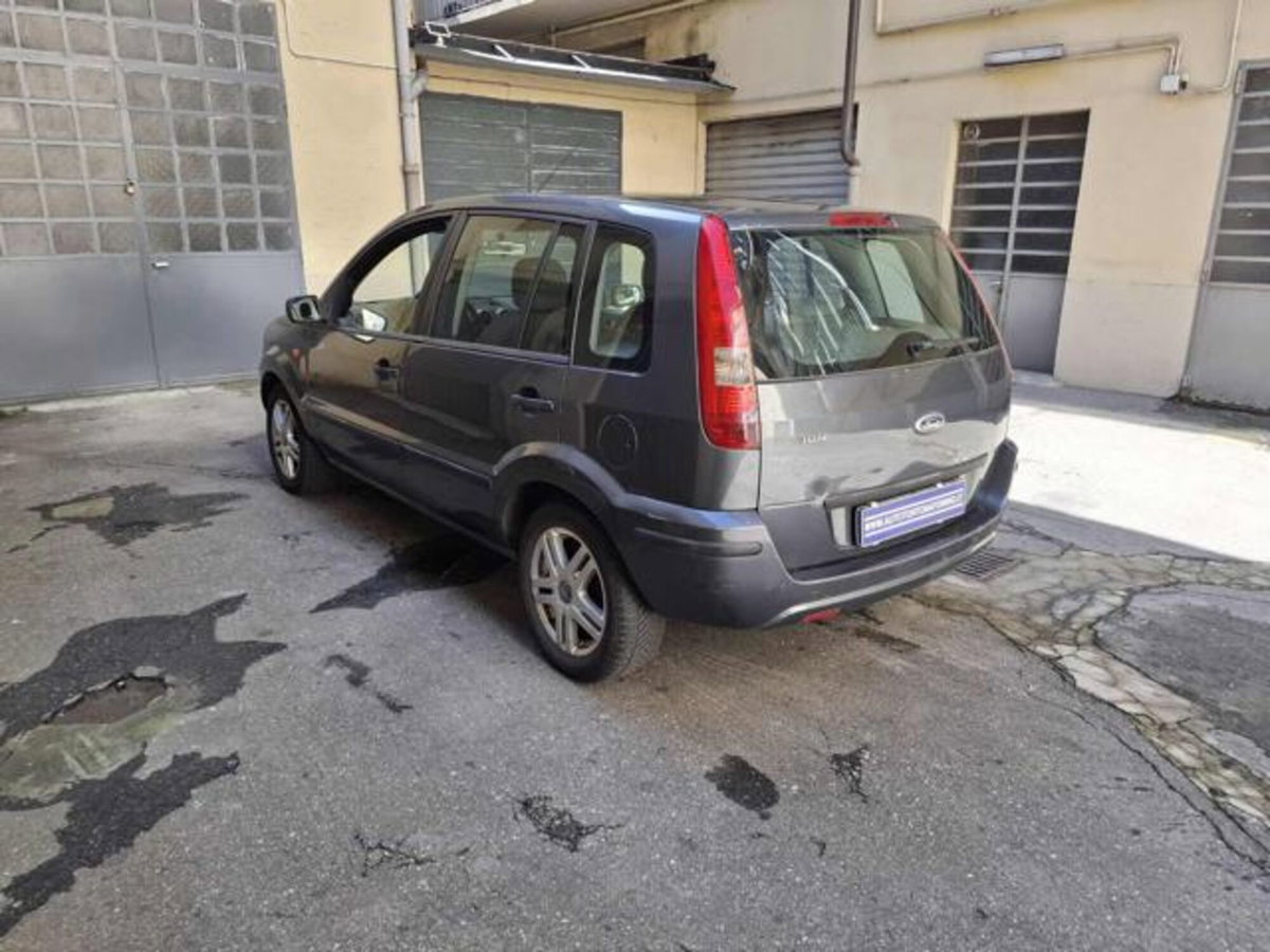 Ford Fusion 1.4 16V 5p. (3)