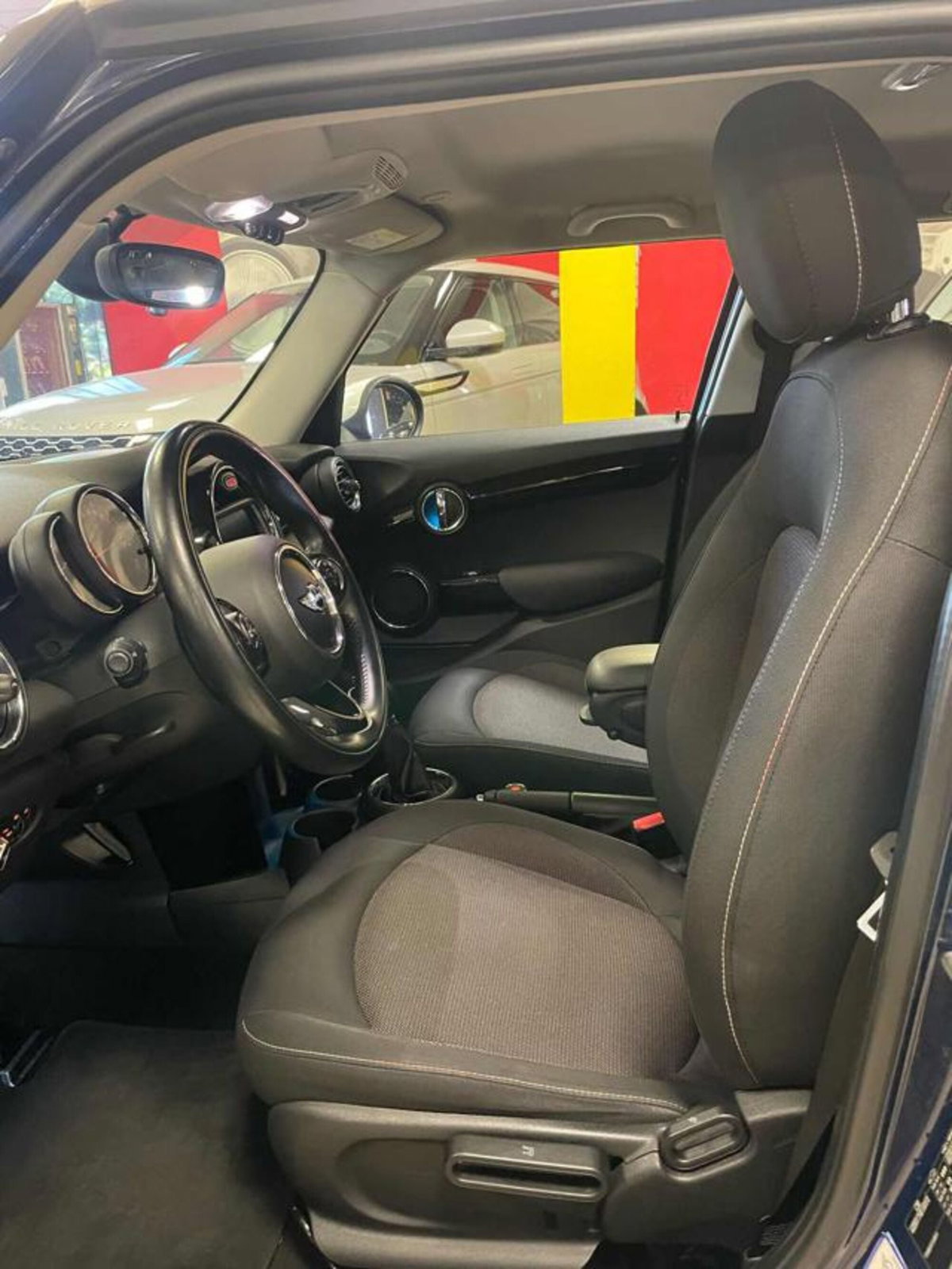 MINI Mini 1.5 Cooper D Boost 5 porte (8)