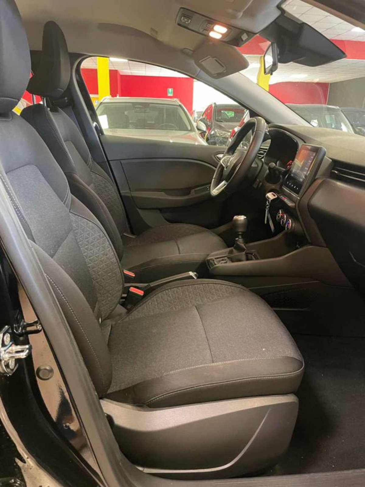 Renault Clio SCe 65 CV 5 porte Life (14)