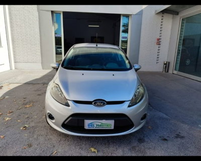 Ford Fiesta 1.4 TDCi 68CV 3 porte Titanium (2)