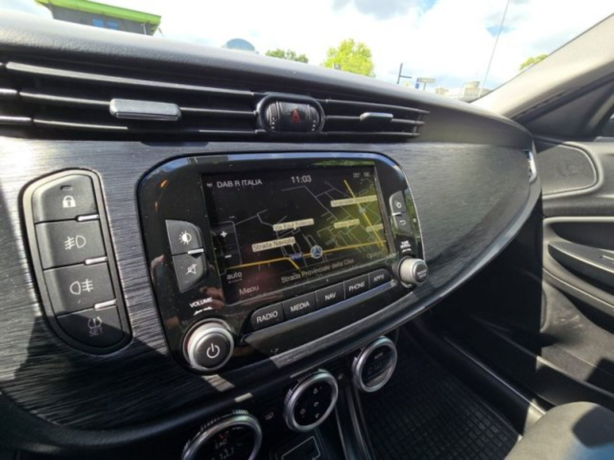 Alfa Romeo Giulietta 1.6 JTDm Giulietta 120cv (11)