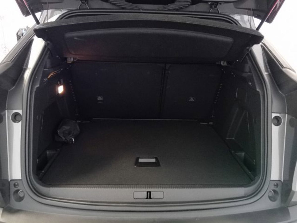 Peugeot 3008 BlueHDi 130 S&S EAT8 Active Pack (6)