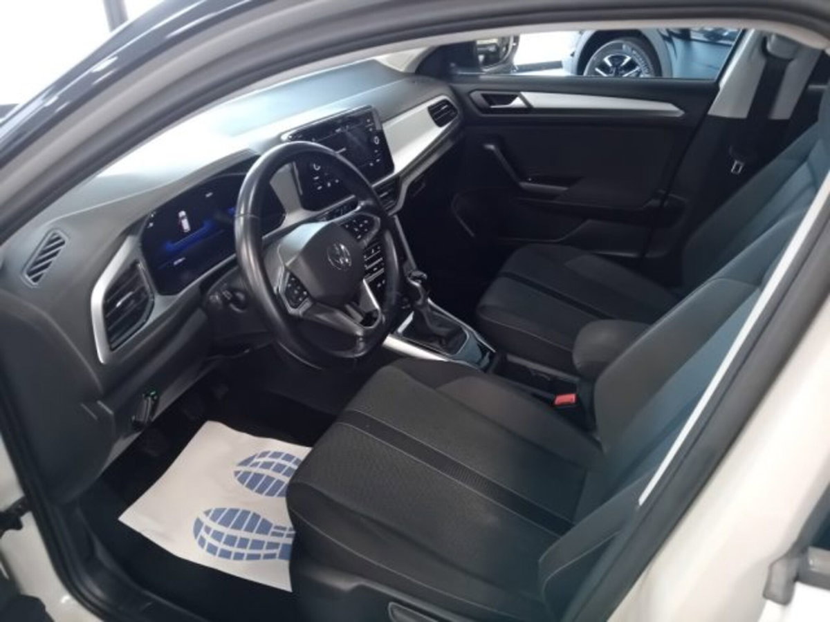 Volkswagen T-Roc 1.0 TSI Life (11)