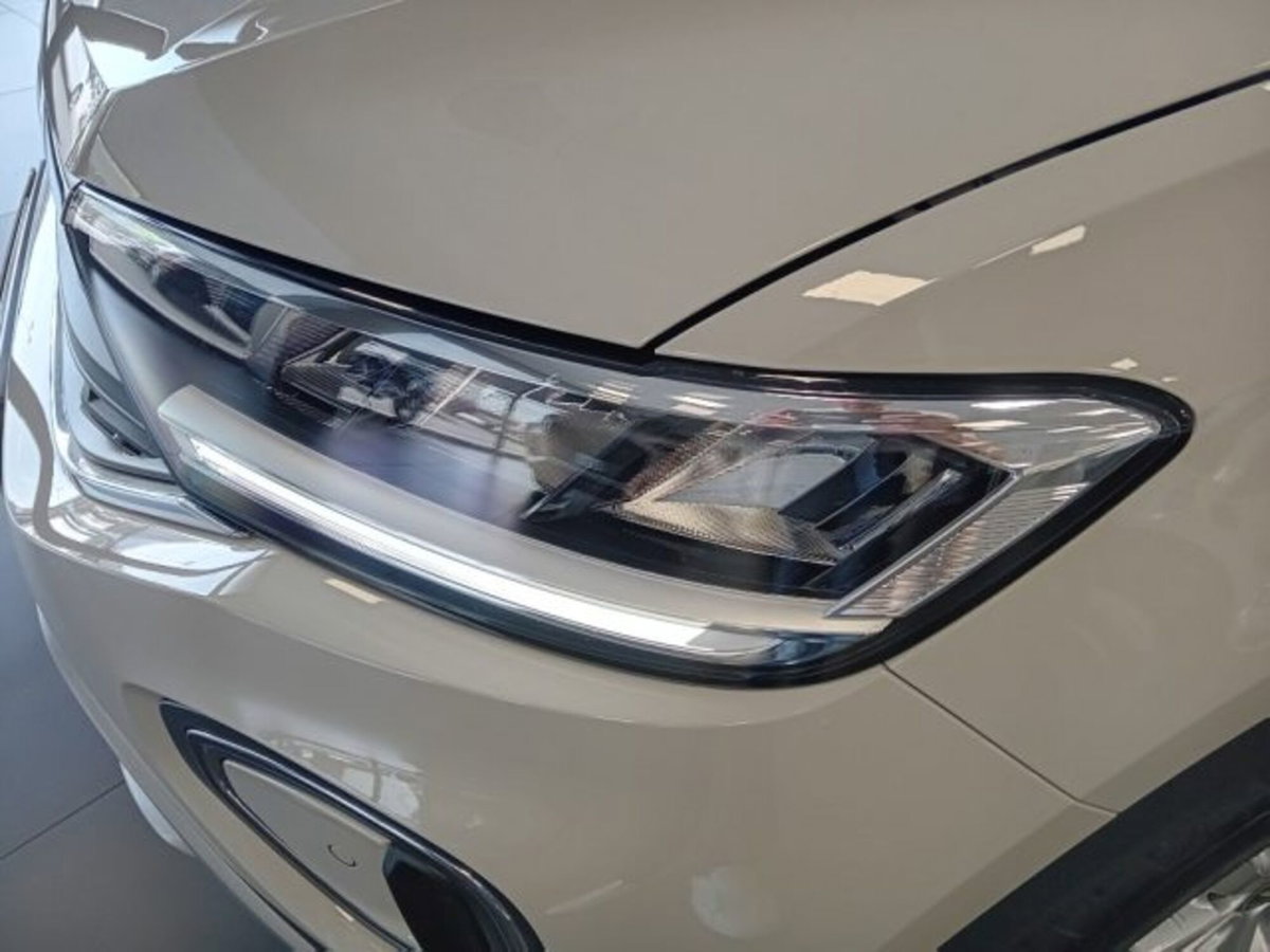Volkswagen T-Roc 1.0 TSI Life (4)