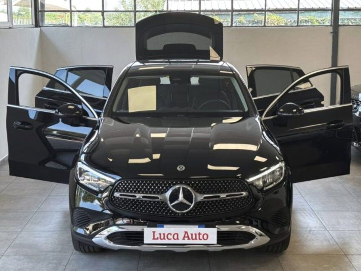 Mercedes-Benz GLC Coupé 220 d Advanced 4matic auto (2)