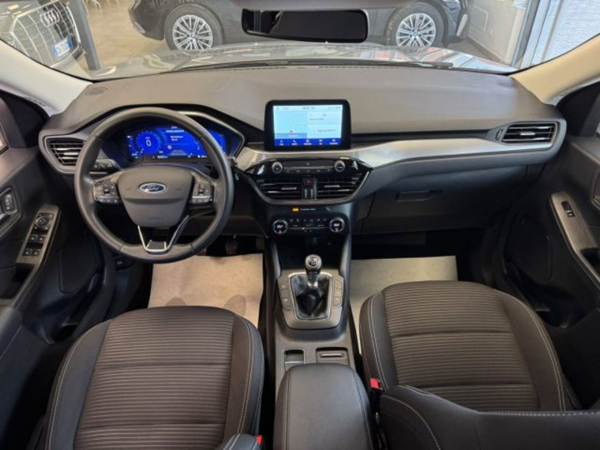 Ford Kuga 2.0 EcoBlue Hybrid 150 CV 2WD (10)