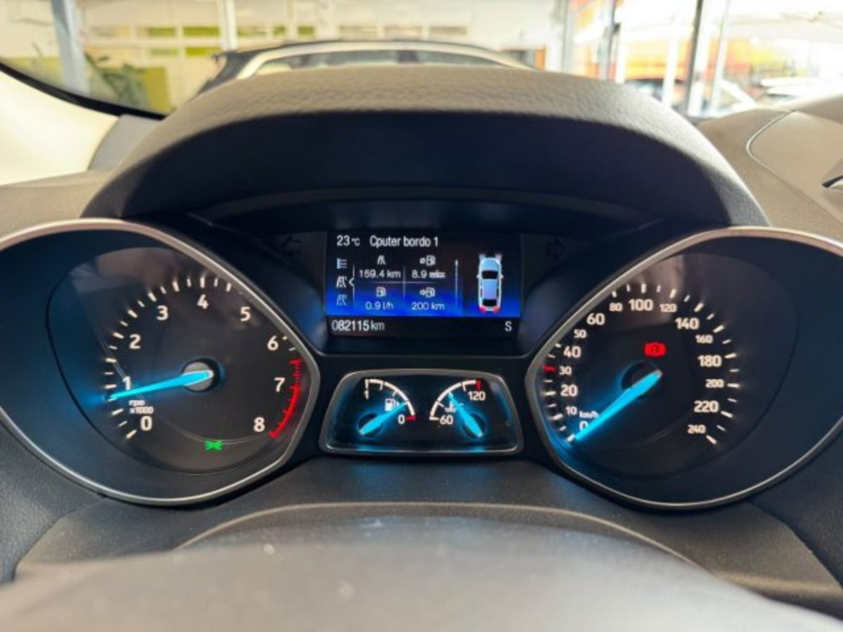 Ford Kuga 1.5 EcoBoost 120 CV 2WD (12)