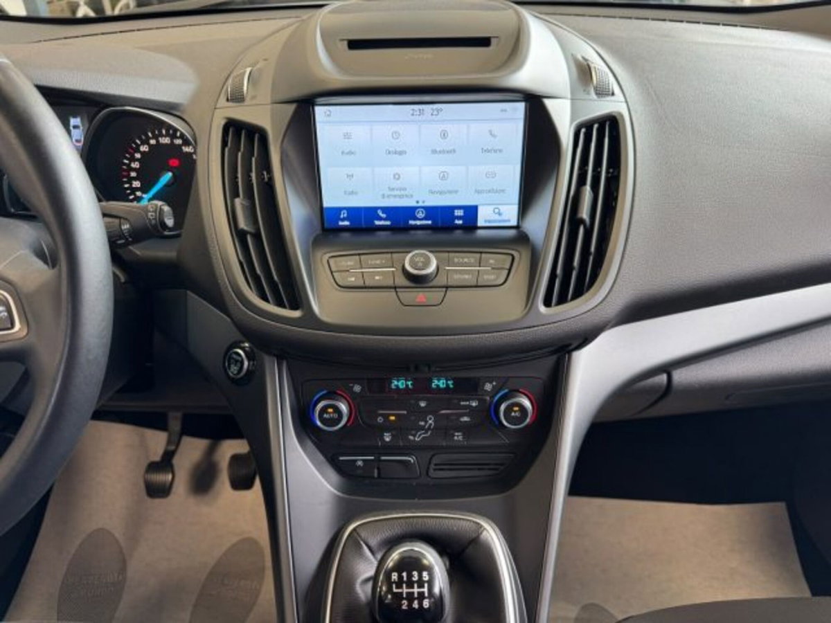 Ford Kuga 1.5 EcoBoost 120 CV 2WD (13)