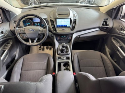 Ford Kuga 1.5 EcoBoost 120 CV 2WD (9)