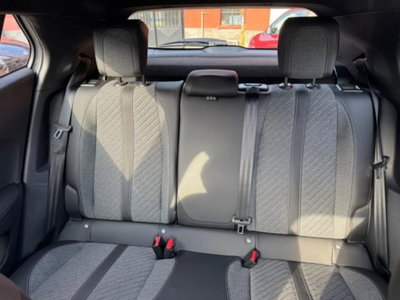 Peugeot 2008 1.2 puretech Allure s&s 130cv eat8 (10)