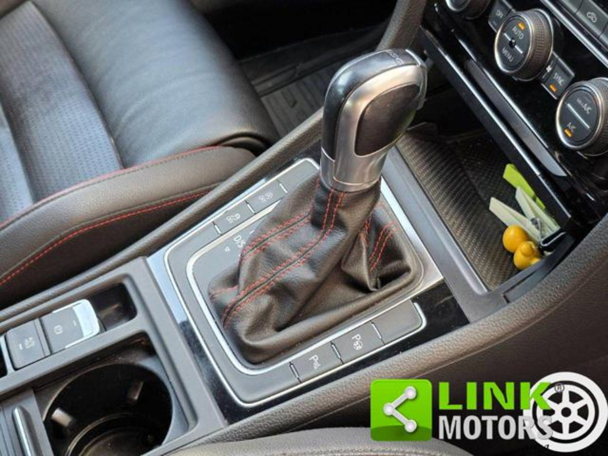 Volkswagen Golf GTI Performance 2.0 245 CV TSI DSG 5p. BMT (18)