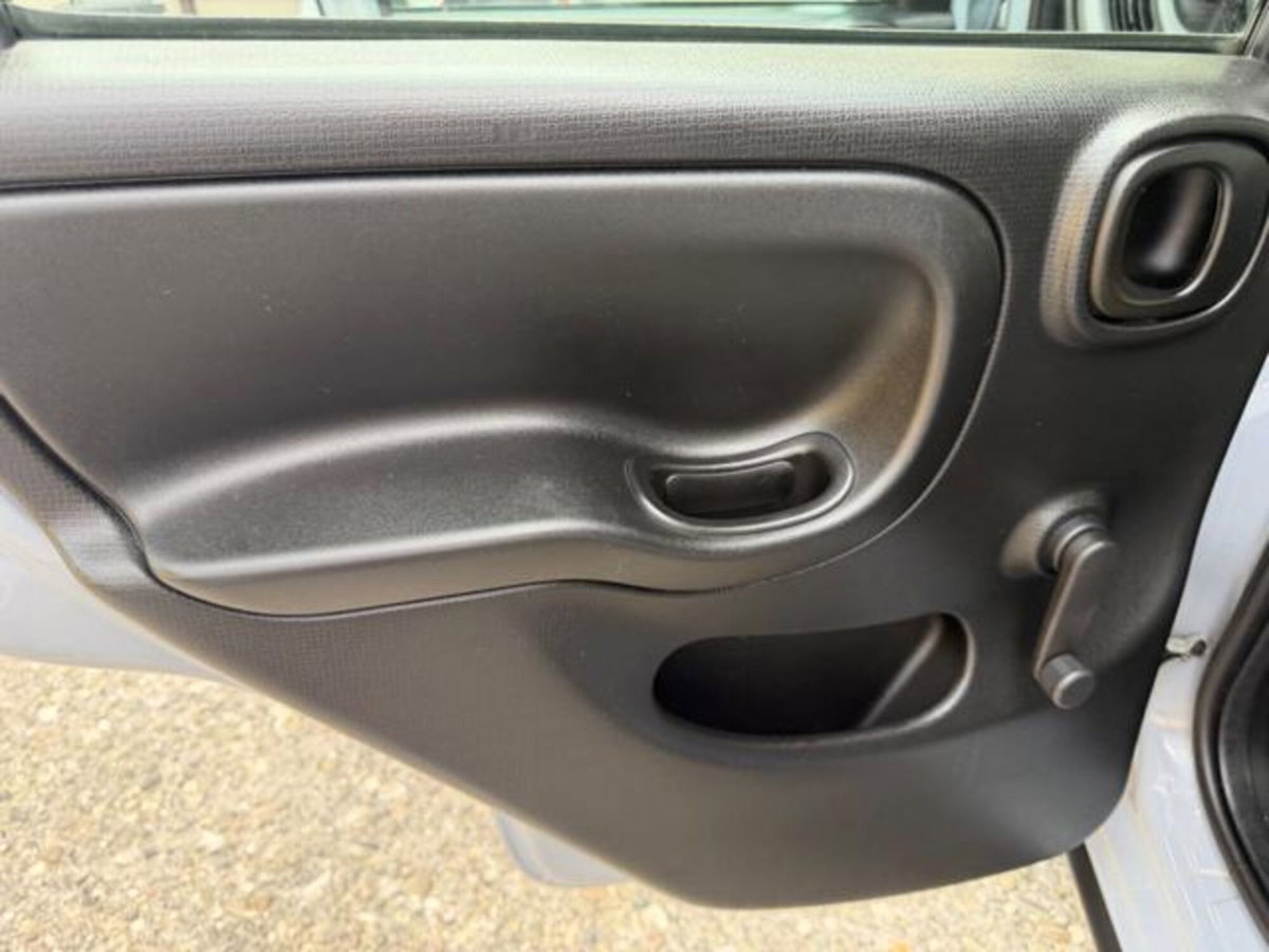 Fiat Panda 1.0 firefly hybrid s&s 70cv 5p.ti (14)