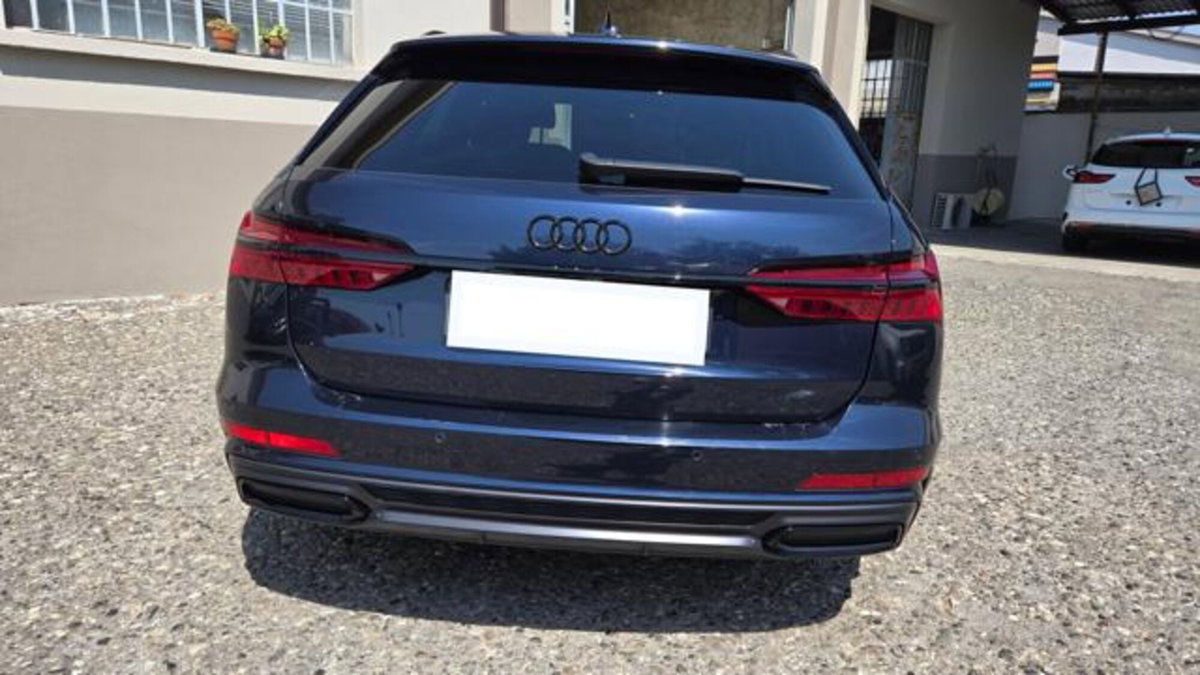 Audi A6 Avant 40 2.0 TDI S tronic Business Sport (5)