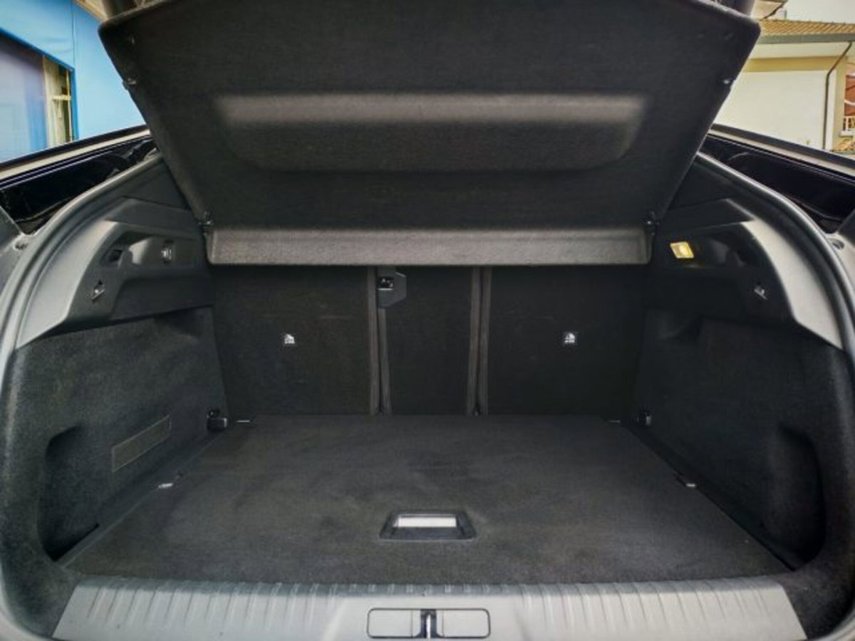 Peugeot 3008 1.2 hybrid GT Exclusive 145cv e-dcs6 (20)