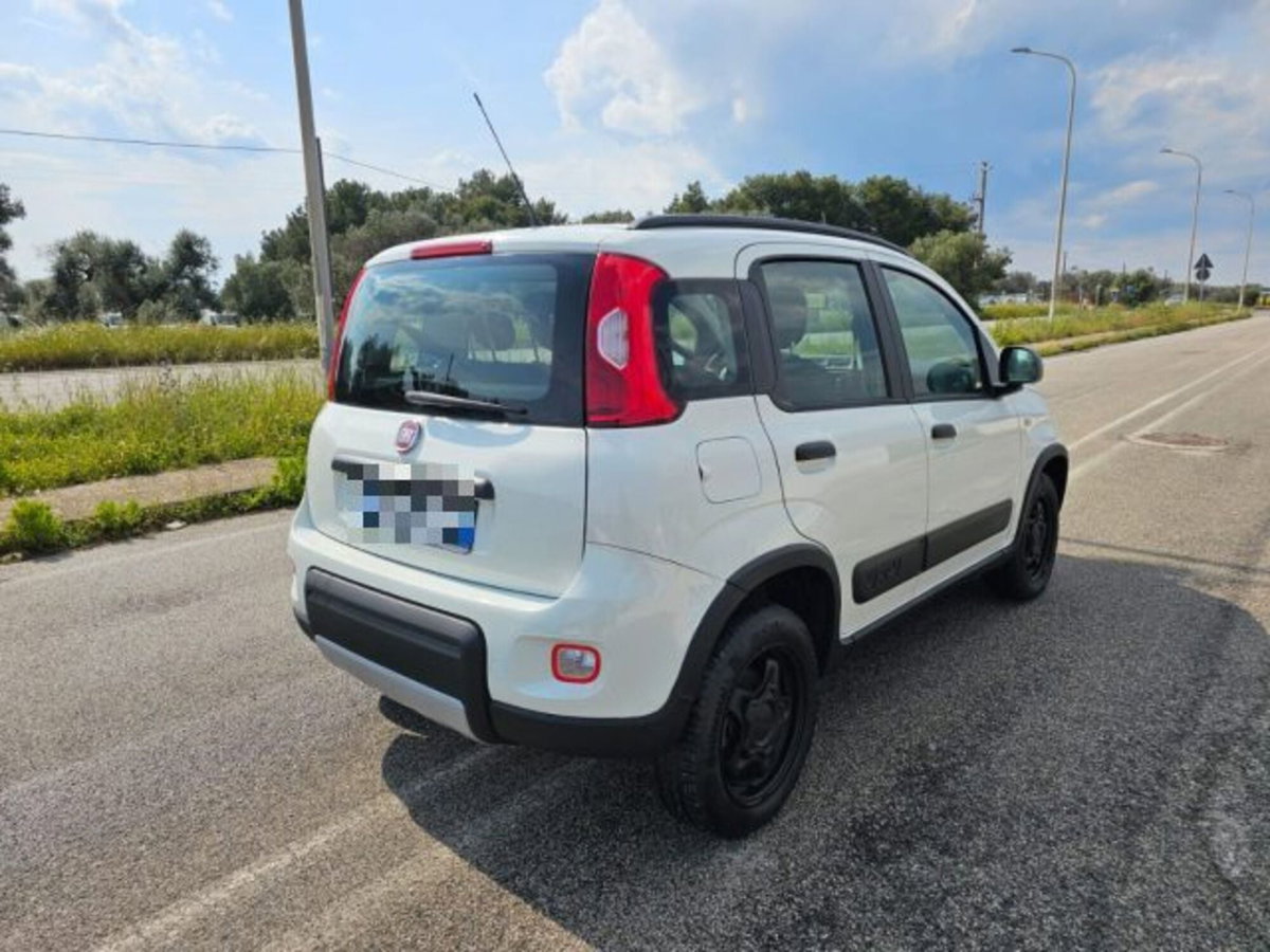 Fiat Panda 1.3 MJT 95 CV S&S 4x4 (5)