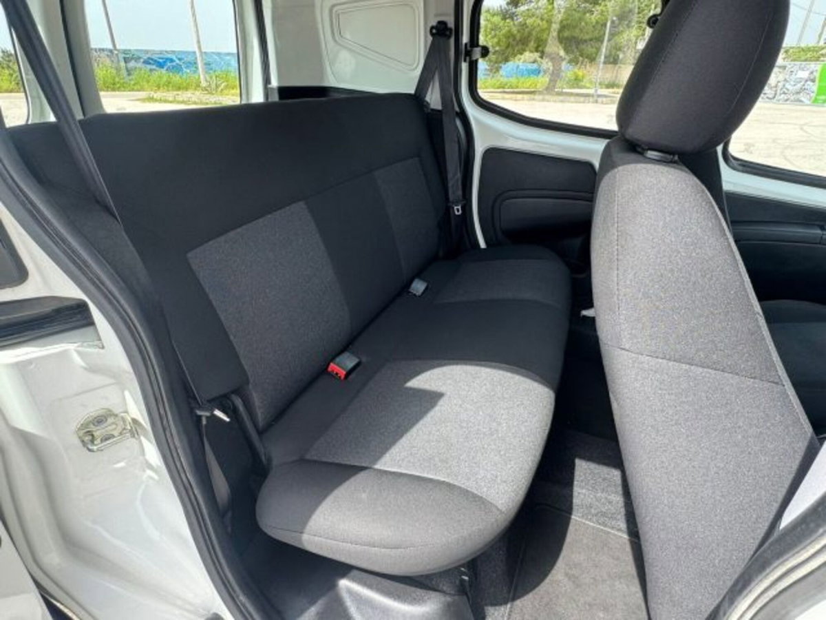 Fiat Fiorino 1.3 MJT 80CV Combi Semi (17)