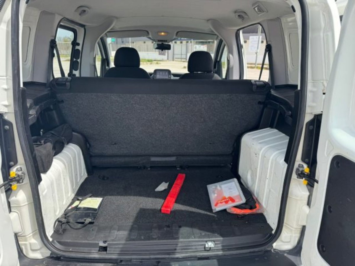 Fiat Fiorino 1.3 MJT 80CV Combi Semi (8)