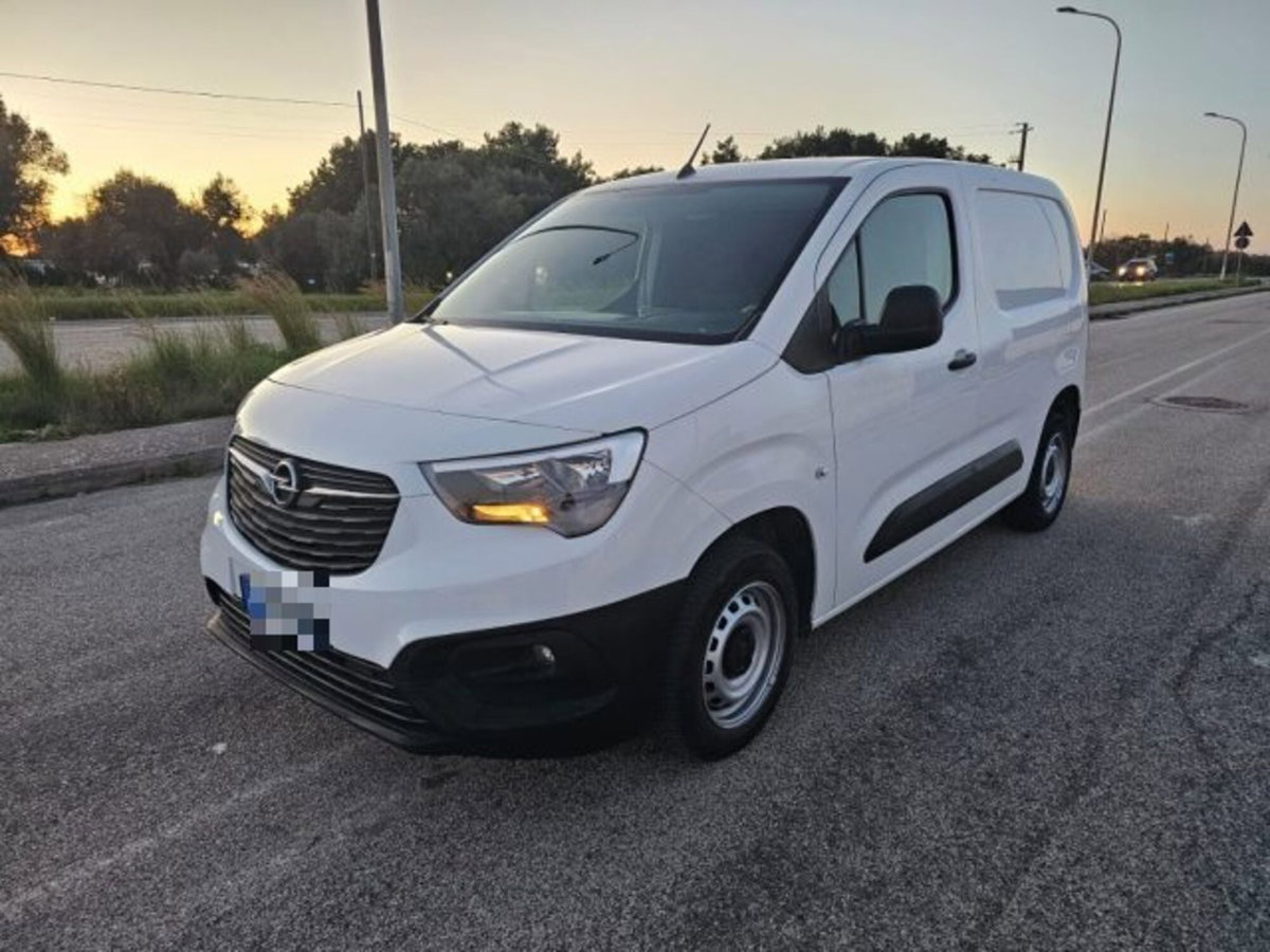 Opel Combo Furgone Cargo 1.5 Diesel 100CV S&S PC 650kg Edition