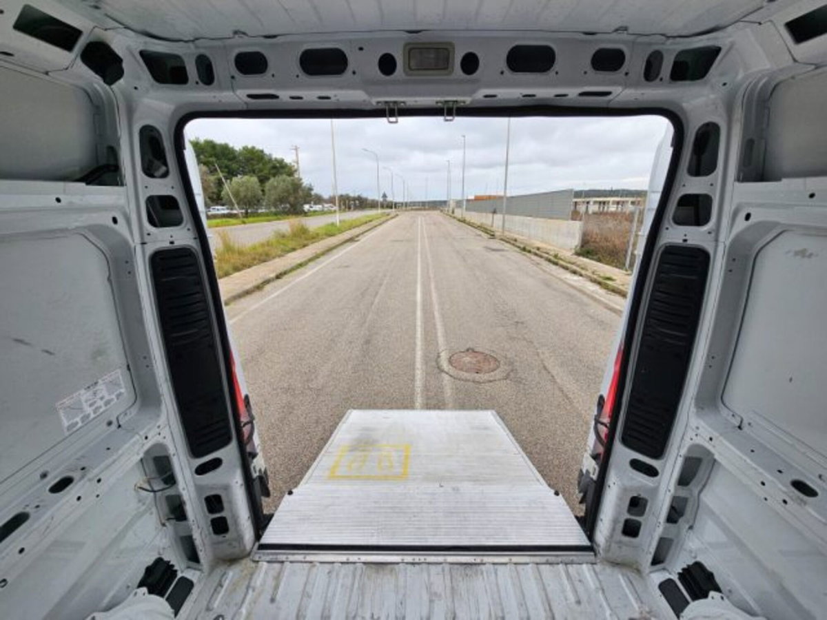 Fiat Ducato Furgone maxi 35 LH2 2.3 mjt 160cv Heavy Duty EVI (8)