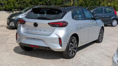 Opel Corsa 1.2 hybrid GS 100cv dct6 (4)
