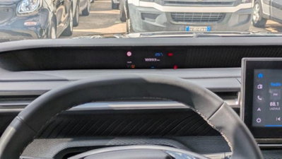 Citroen C3 1.2 puretech turbo Max 100cv s&s (12)