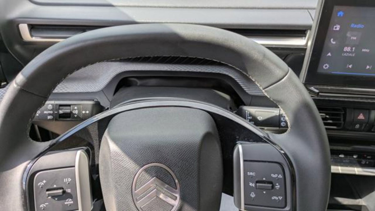 Citroen C3 1.2 puretech turbo Max 100cv s&s (15)