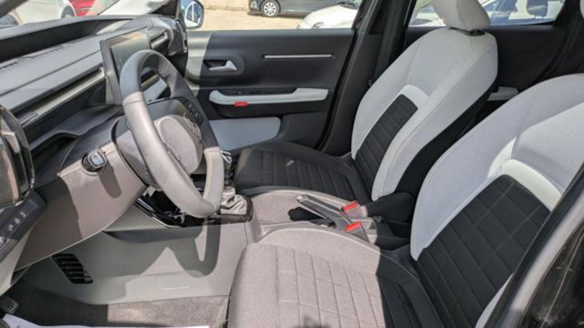 Citroen C3 1.2 puretech turbo Max 100cv s&s (18)