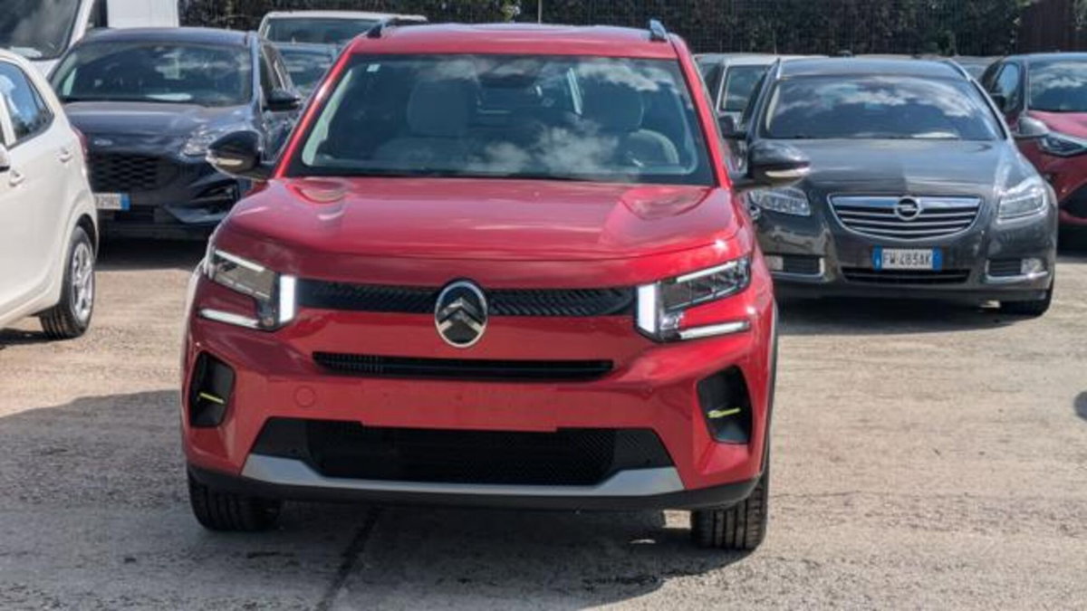 Citroen C3 1.2 puretech turbo Max 100cv s&s (2)