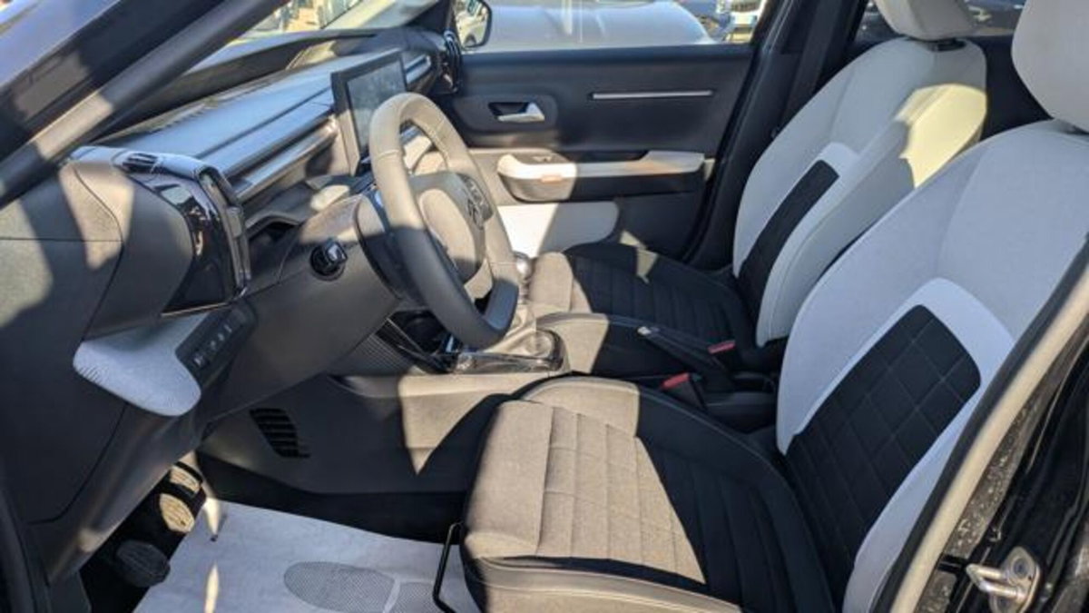 Citroen C3 1.2 puretech turbo Max 100cv s&s (11)